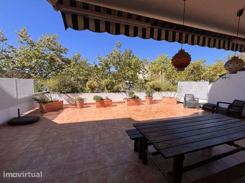 Sintra city centre - Spacious T3 appartment with big terrace (60 m2) - Grande imagem: 4/8
