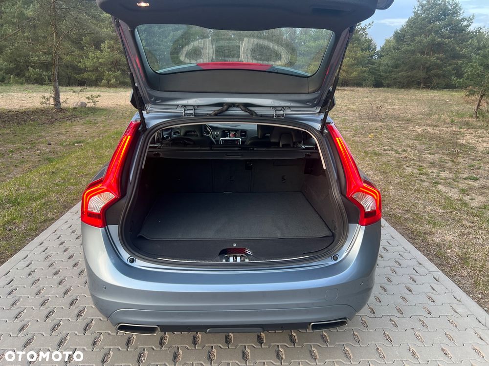 Volvo V60 D6 AWD Plug-in Hybrid Summum - 21