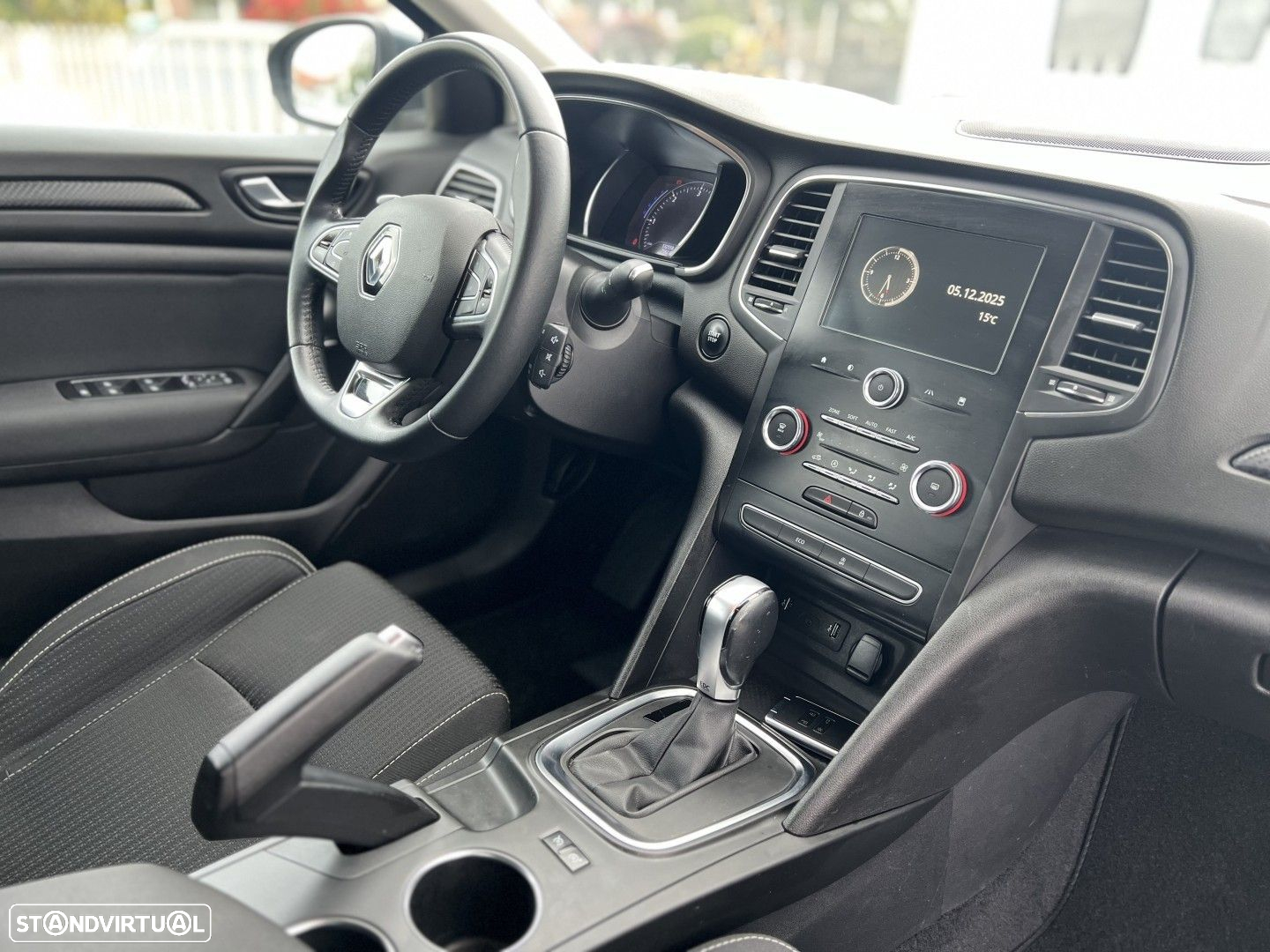 Renault Mégane 1.5 Blue dCi Intens EDC - 18