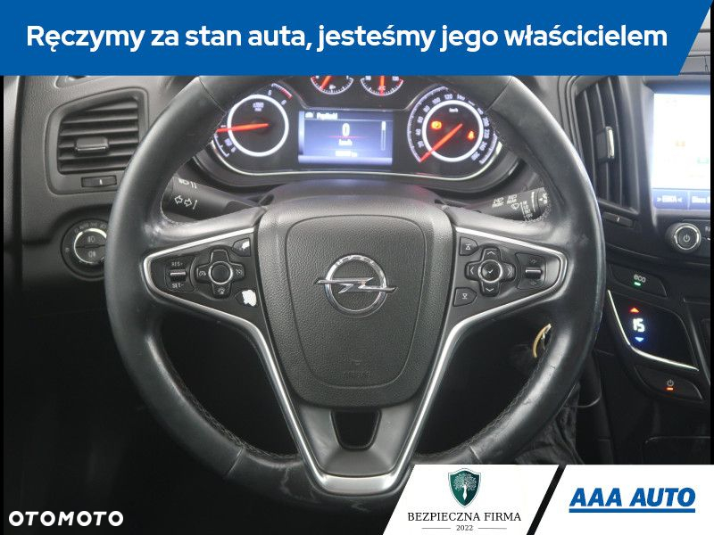 Opel Insignia - 16