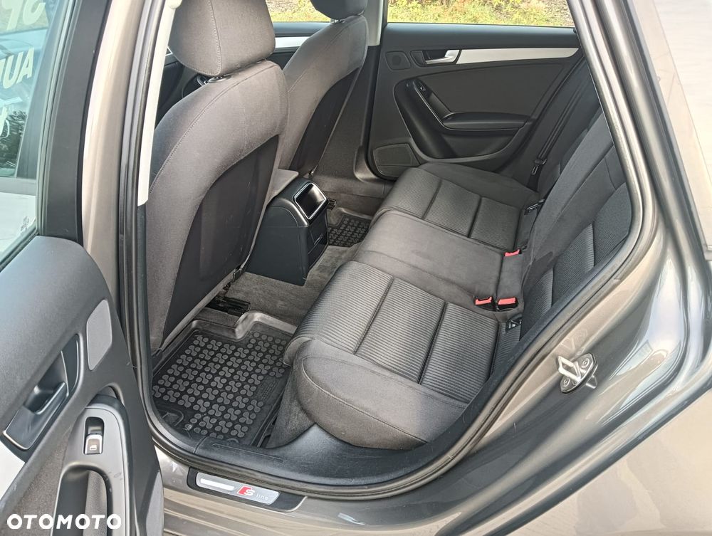 Audi A4 Avant - 10