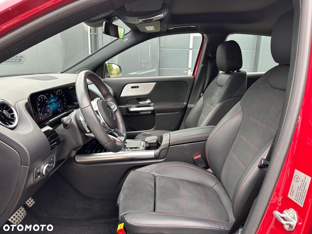 Mercedes-Benz GLA 200 AMG Line - 35