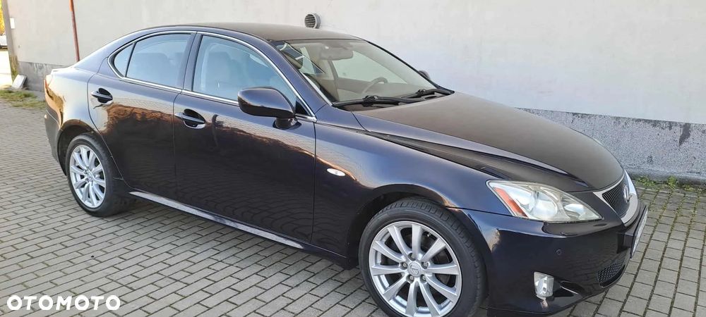 Lexus IS 220d Luxury Line - 3