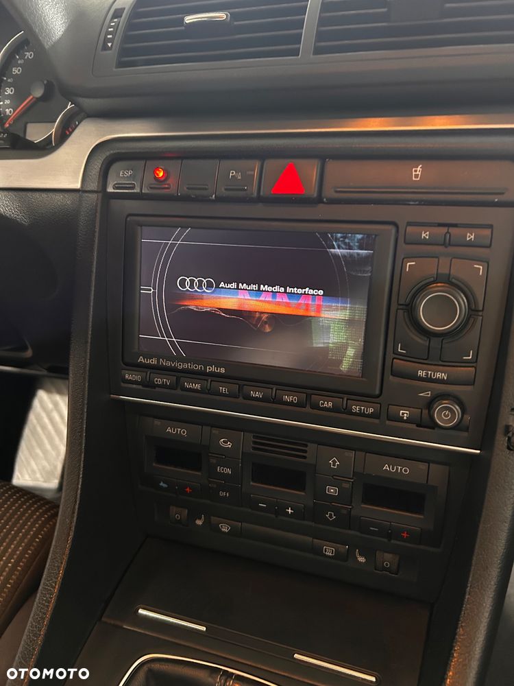 Audi A4 Avant 3.0 TDI Quattro - 17