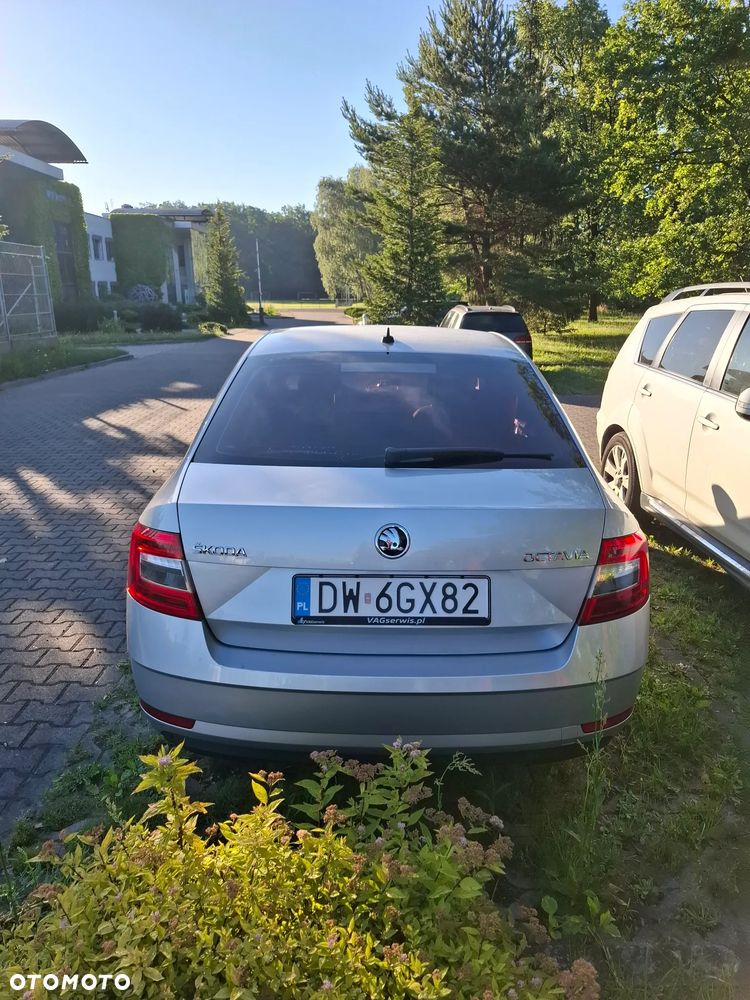 Skoda Octavia 1.4 TSI Business - 4