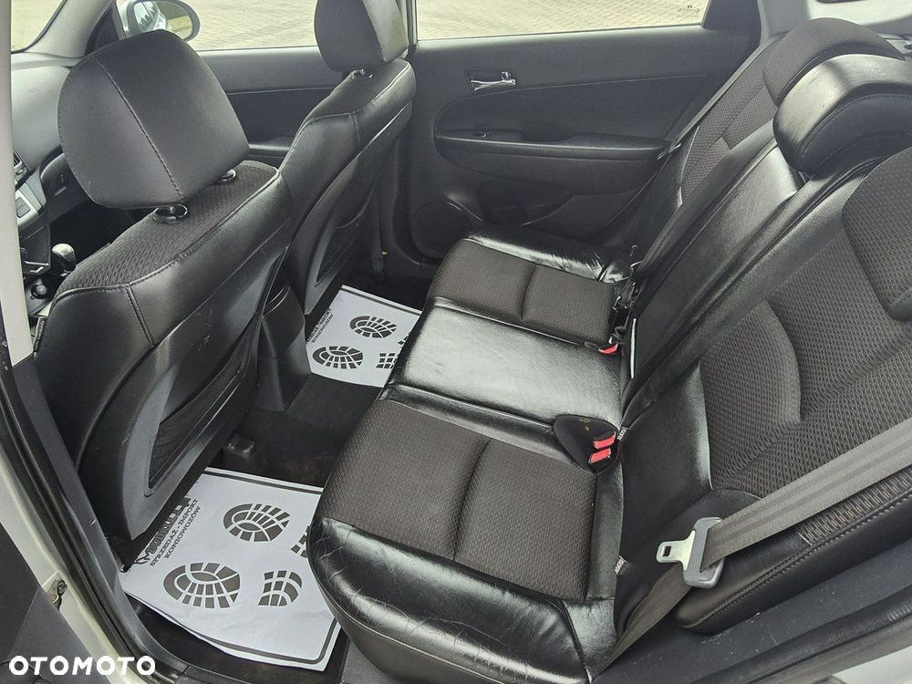 Hyundai i30 - 19