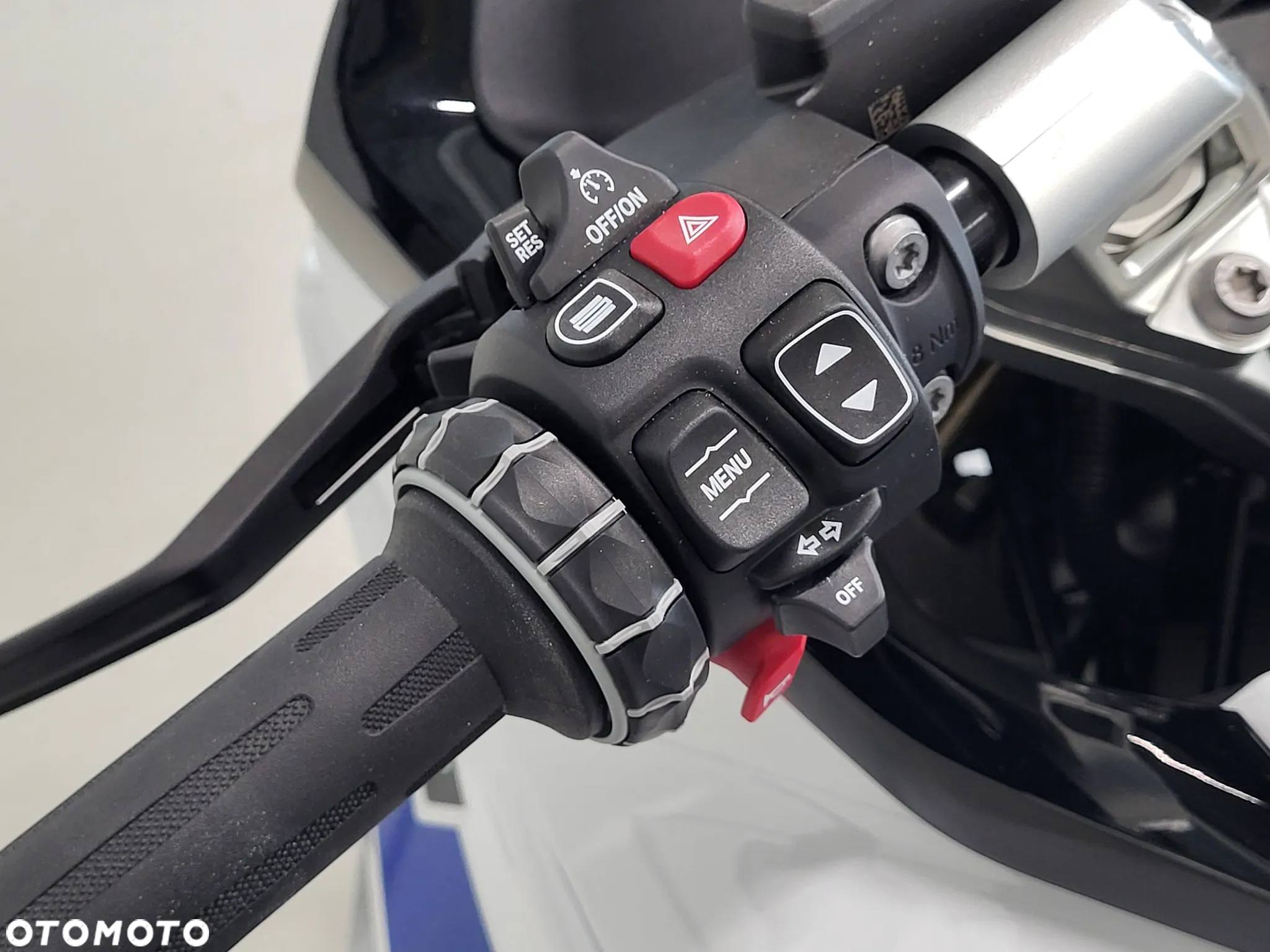 BMW R - 15