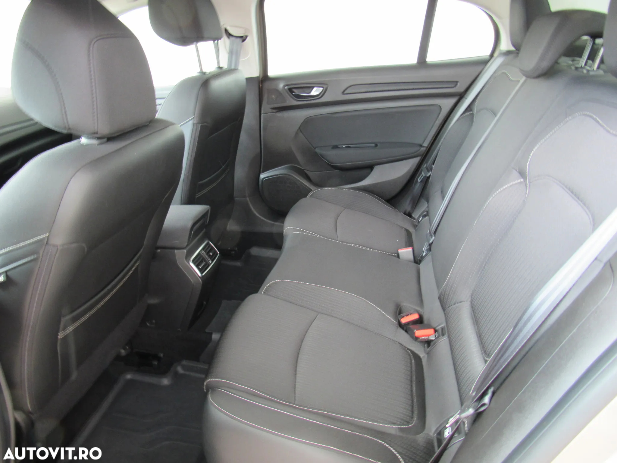 Renault Megane TCe EDC Zen - 14