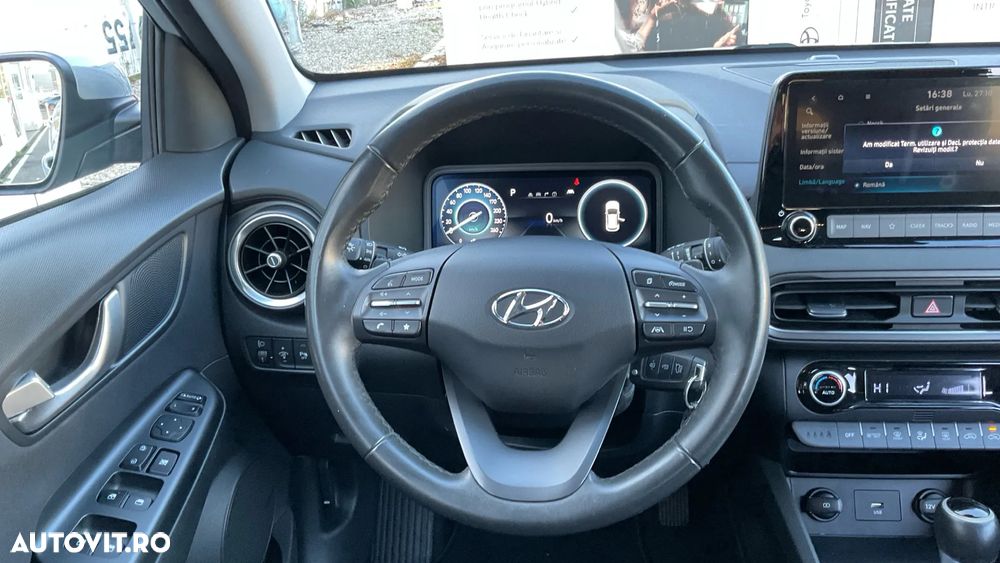Hyundai KONA - 13