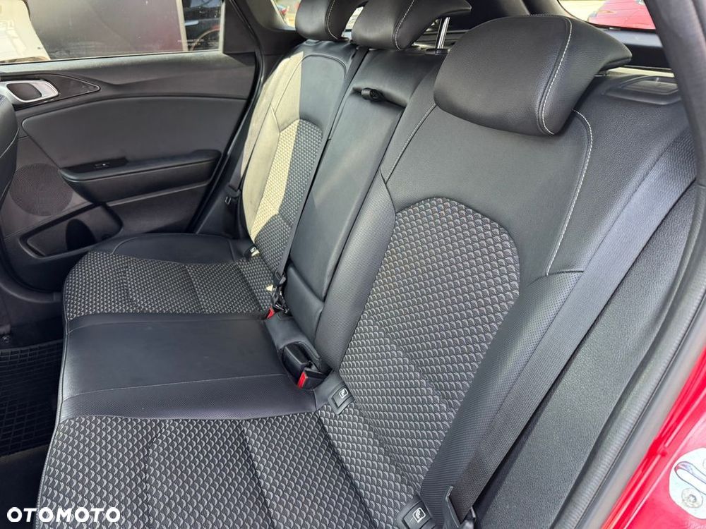 Kia Ceed 1.5 T-GDI Tribute DCT - 20