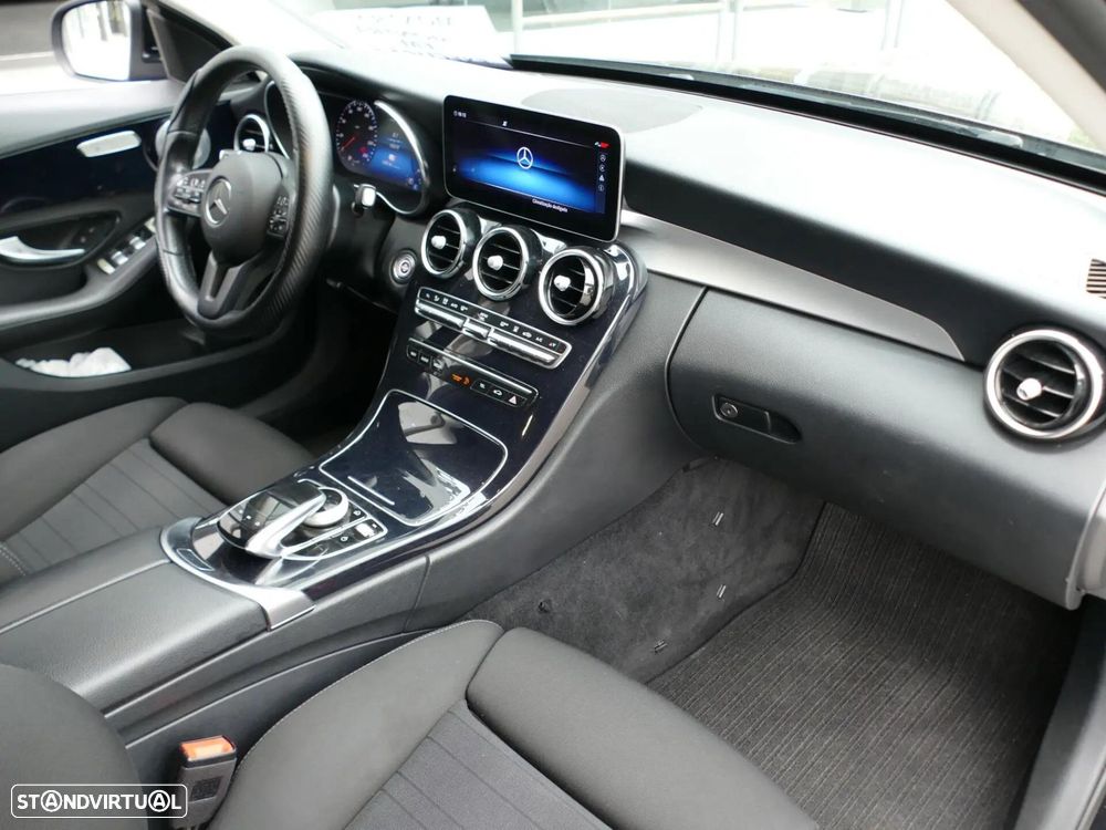 Mercedes-Benz C 300 de Avantgarde - 26
