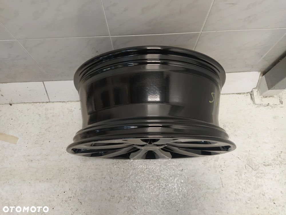 LAND ROVER DISCOVERY L319 RANGE ROVER SPORT L320 / L494 VOGUE L322 / L405  8.5X20 ORYGINALNE FELGI ALUMINIOWE R20 ET47 5X120 DEKIELKI ORYGINAŁ - 17