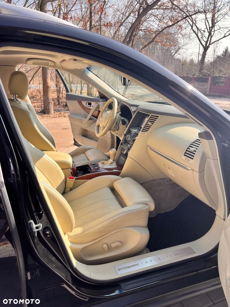 Infiniti QX70 3.0d S Premium - 9