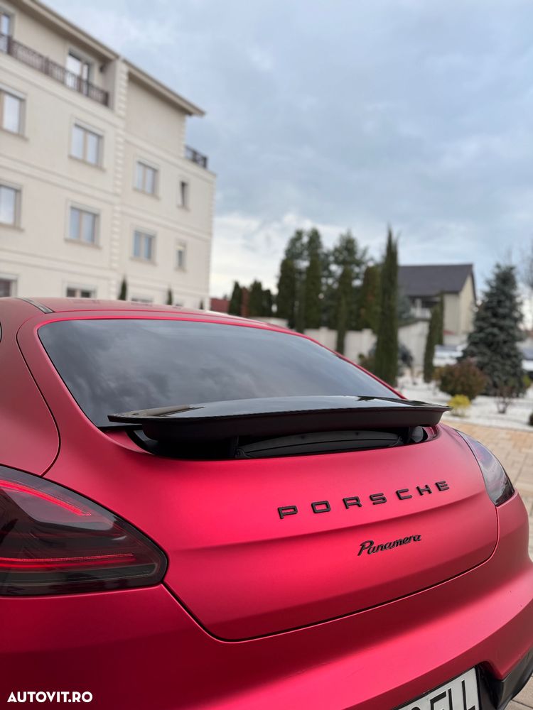 Porsche Panamera - 21