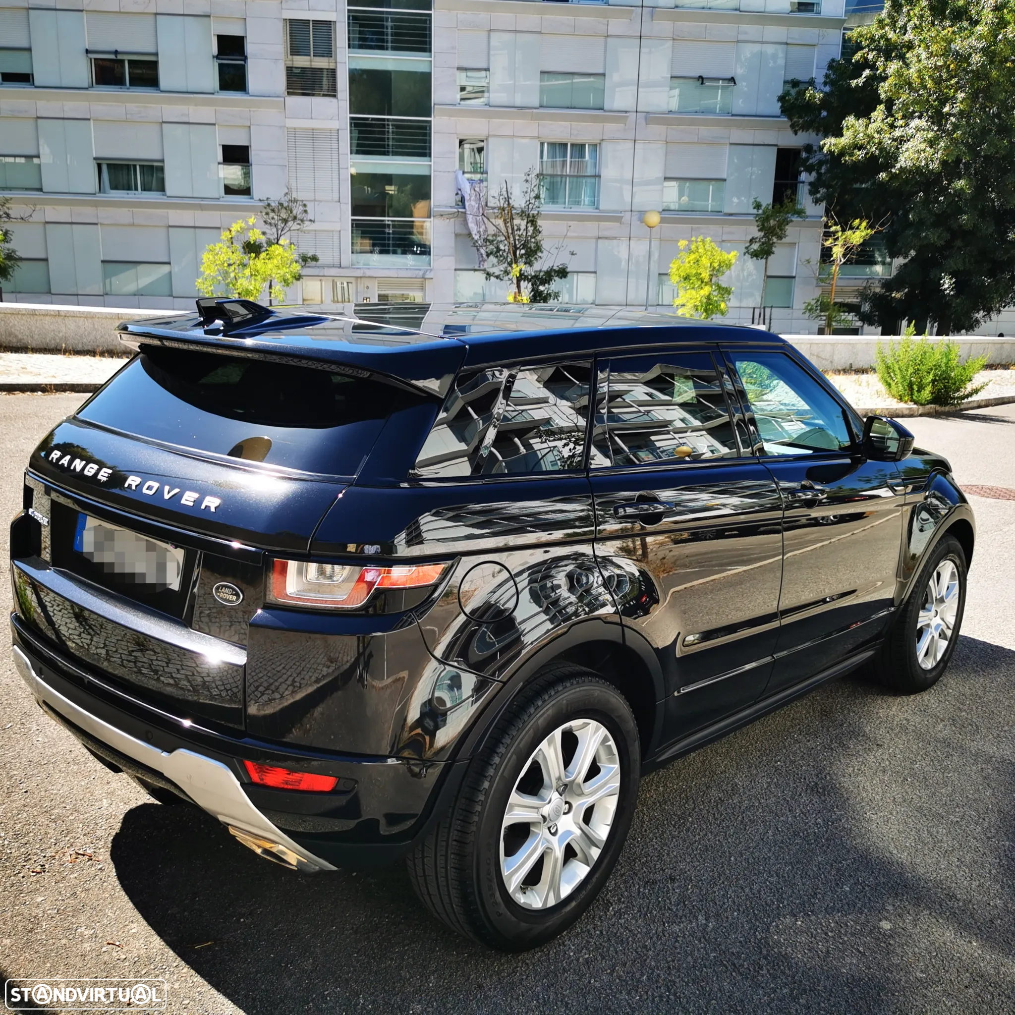 Land Rover Range Rover Evoque 2.0 eD4 SE Dynamic - 14