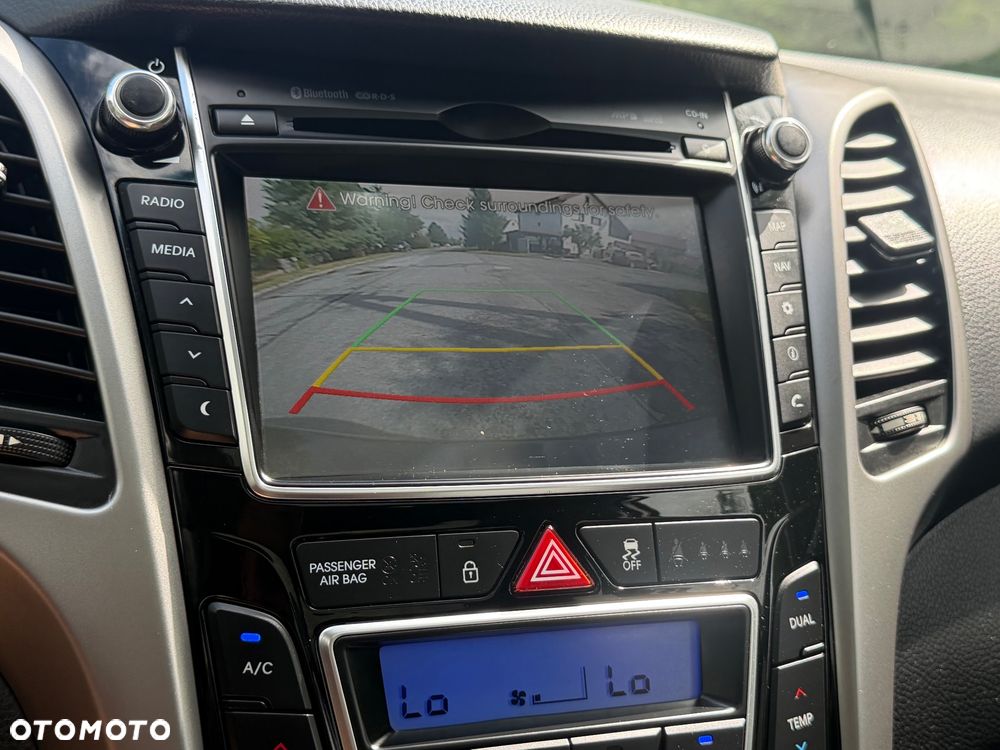Hyundai i30 1.6 GDI Premium - 13