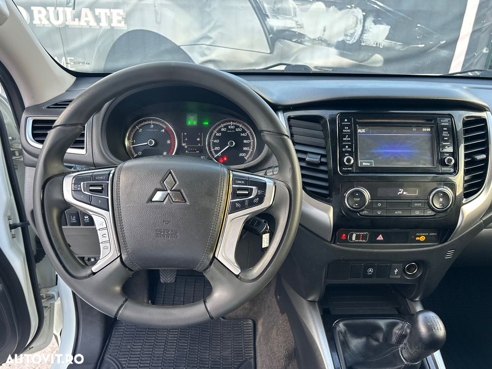 Mitsubishi L200 - 13