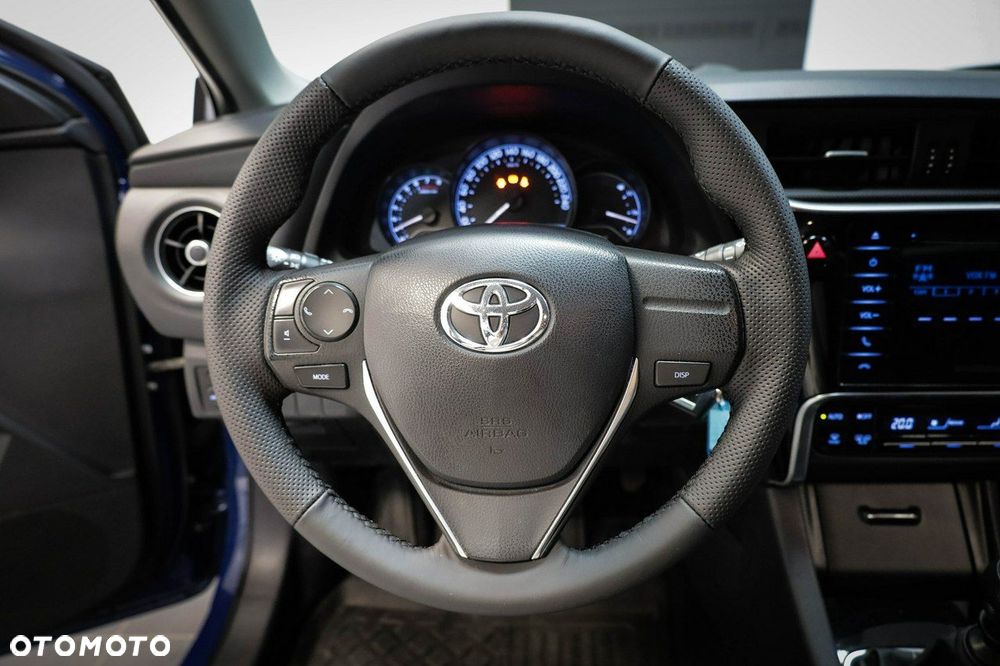Toyota Auris - 14