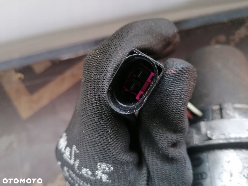 Elektryczna Pompa Hamulcowa Audi VW 8E0927317 - 3