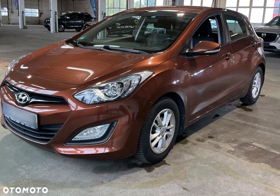 Hyundai i30 1.4 Premium - 1