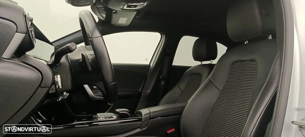 Mercedes-Benz A 180 Limousine d Progressive Aut. - 28