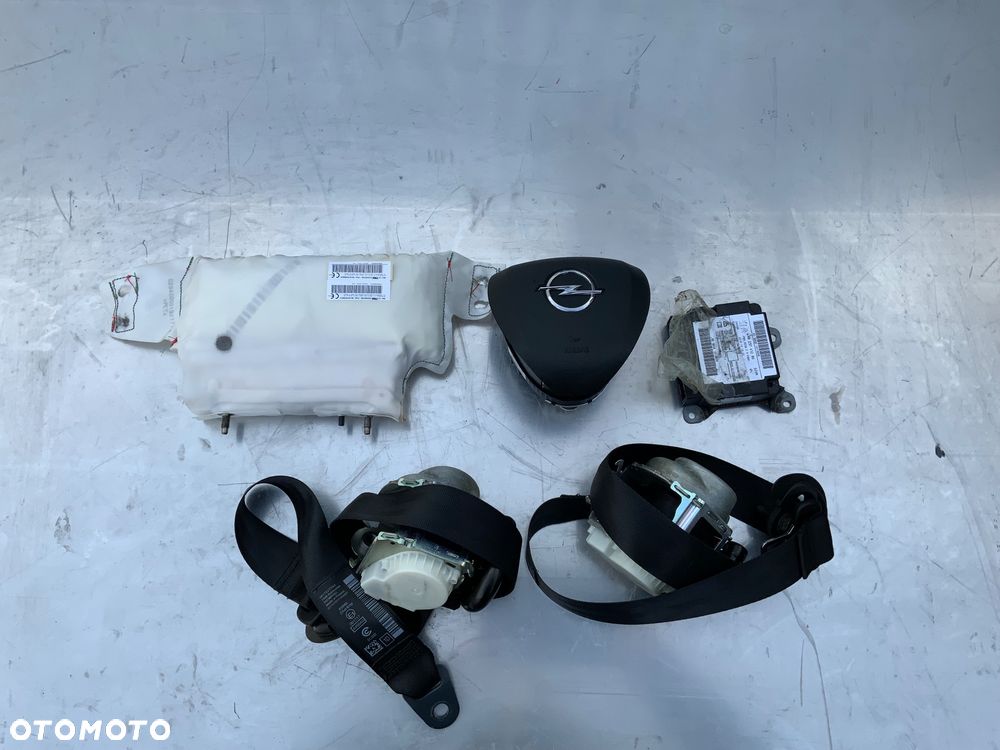 AIRBAG OPEL COMBO E - 2