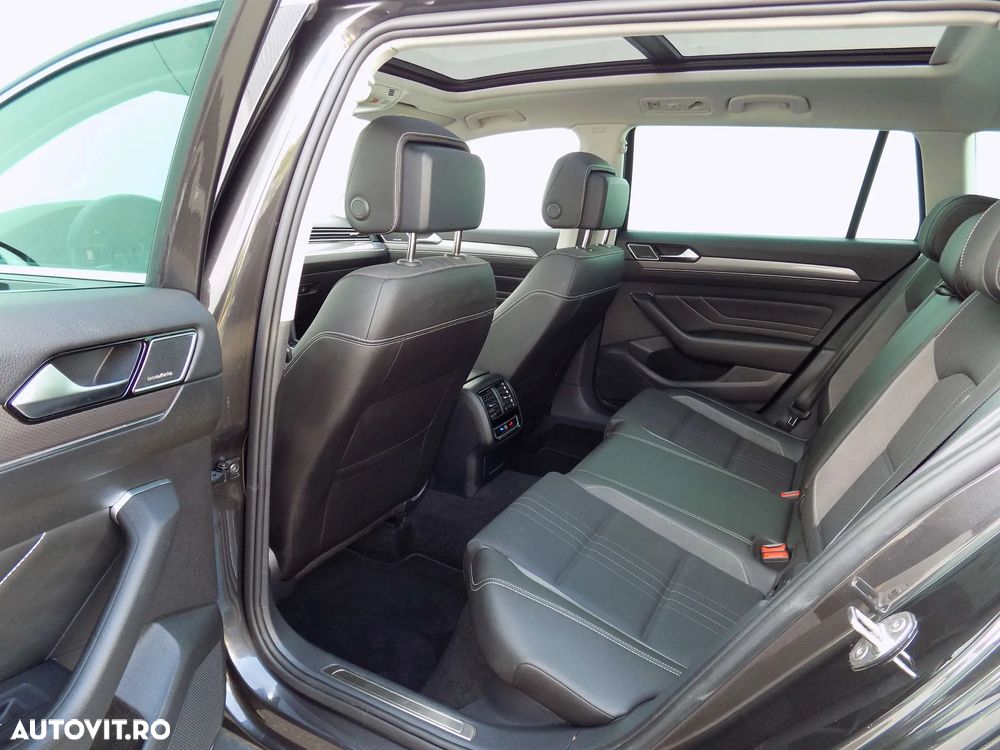 Volkswagen Passat Alltrack 2.0 TDI SCR DSG 4Motion - 27