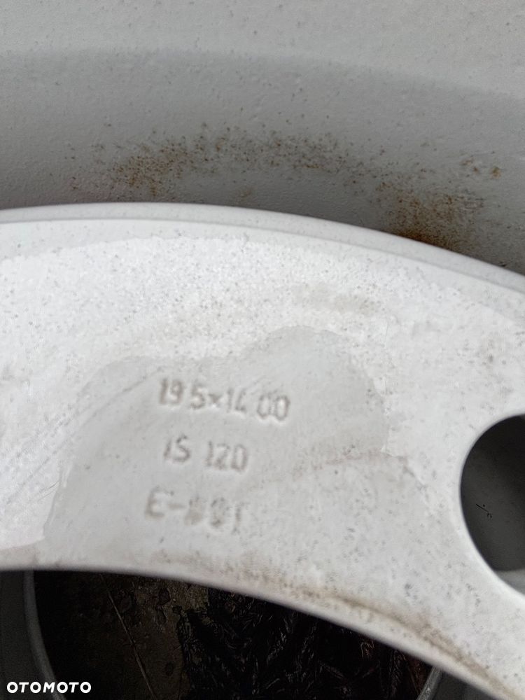 Felgi 19.5x14.00 z oponami Pirelli 435/50 19.5 - 5