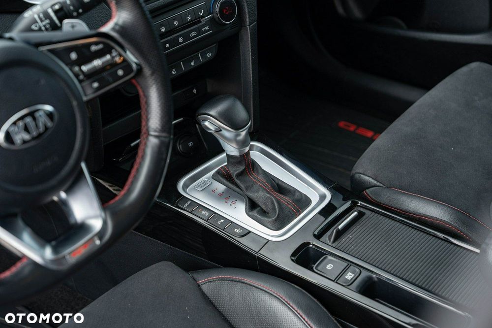 Kia ProCeed 1.6 T-GDI GT DCT - 21