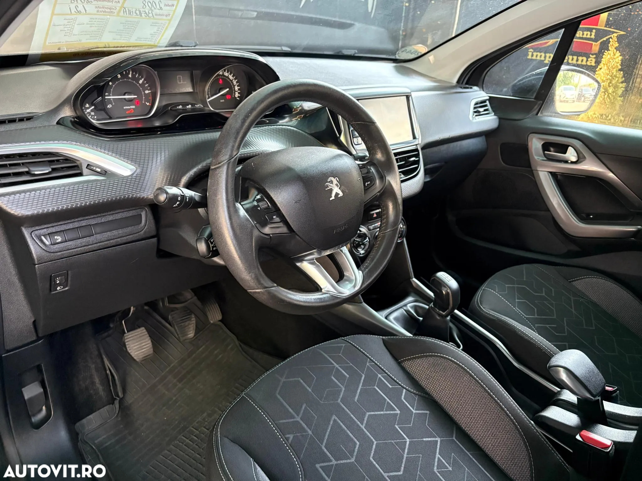 Peugeot 2008 - 5