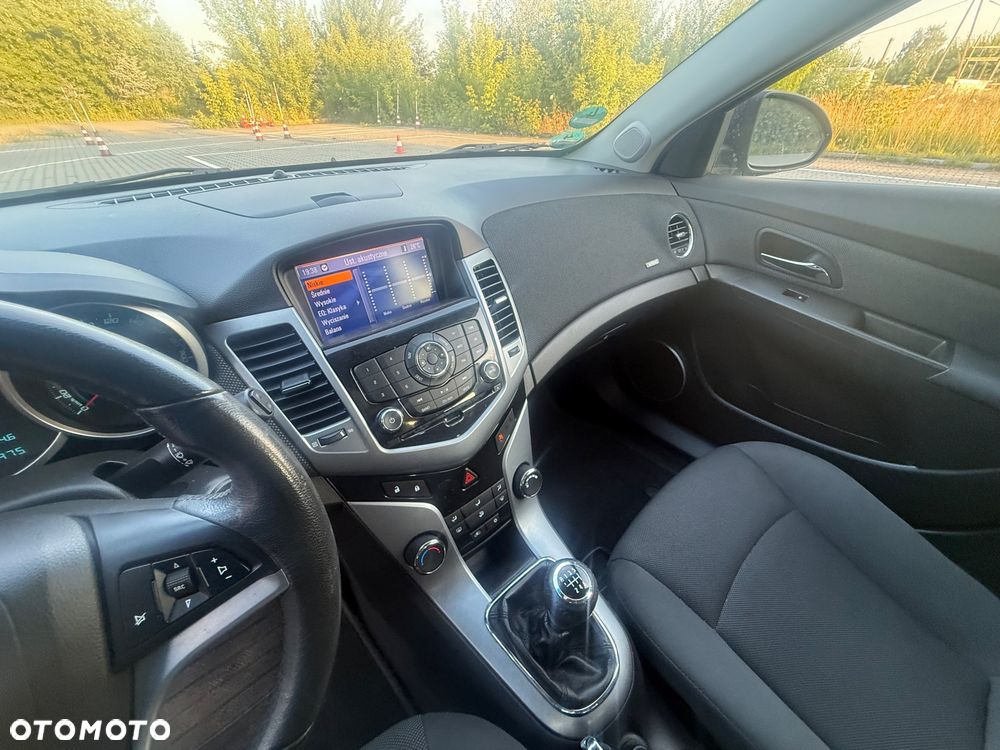 Chevrolet Cruze 2.0 D LT - 21
