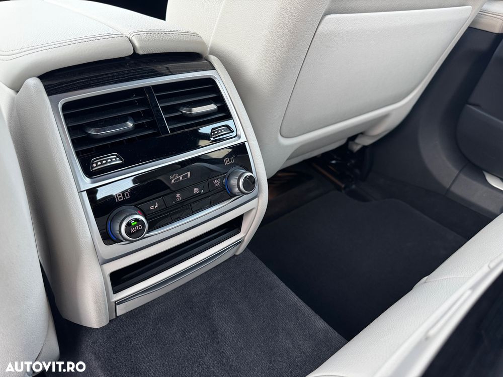 BMW Seria 7 745e AT PHEV - 32