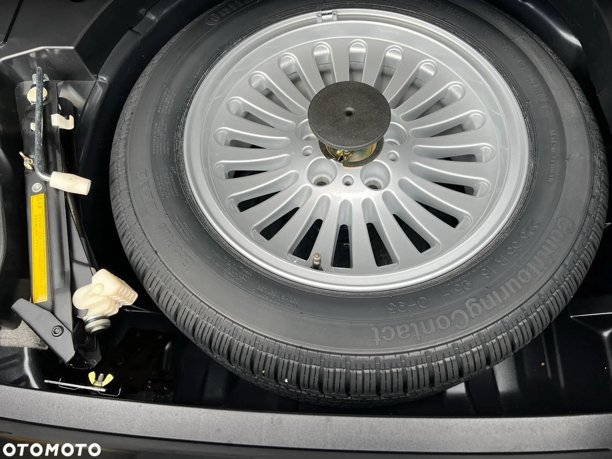 BMW Seria 5 - 32