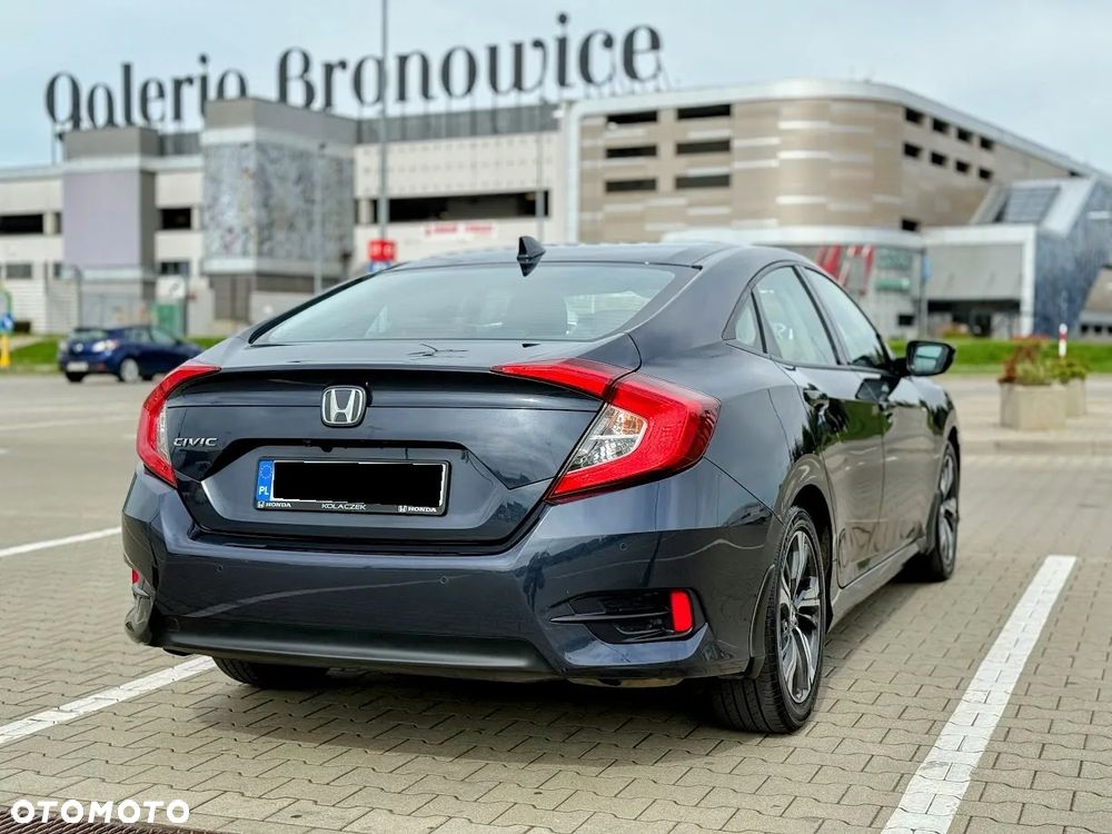 Honda Civic 1.5 T Executive - 12