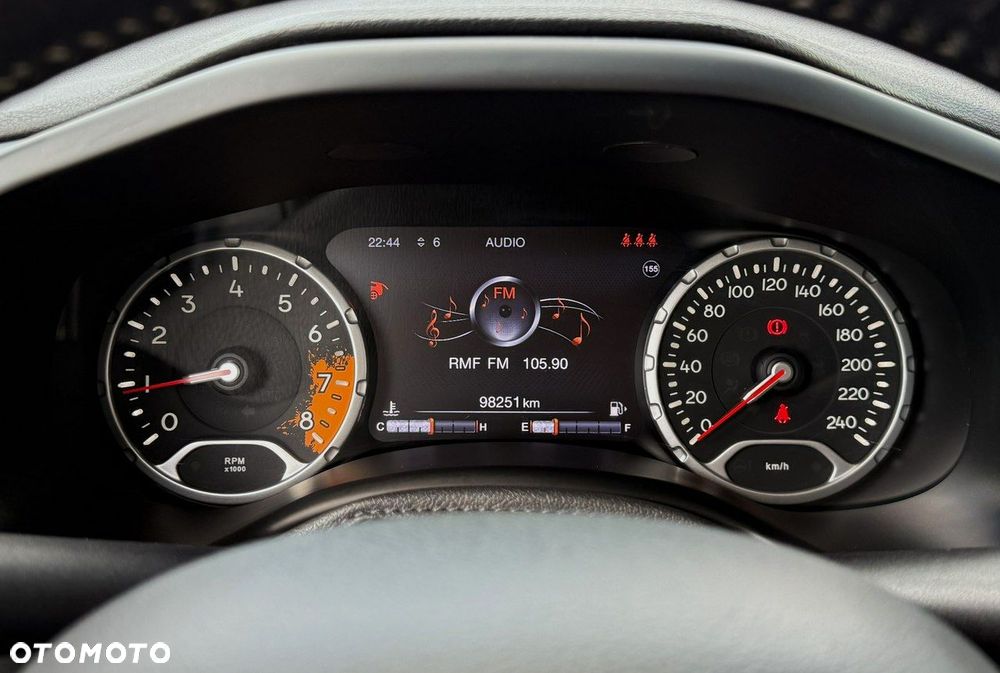 Jeep Renegade 1.4 MultiAir Limited FWD S&S - 23