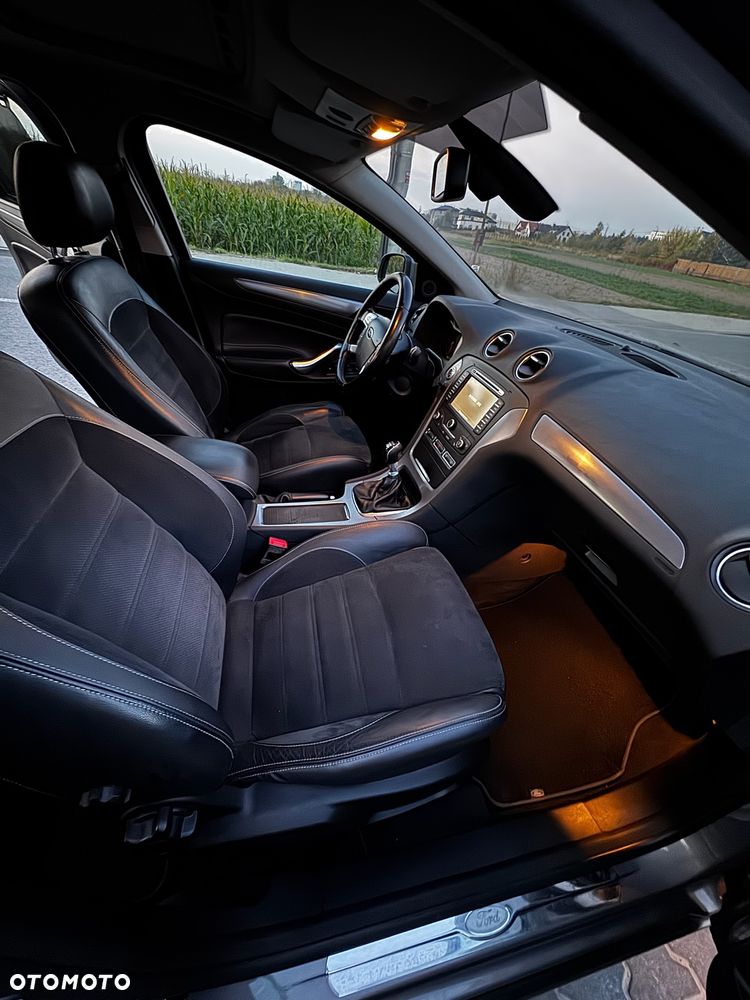 Ford Mondeo - 18