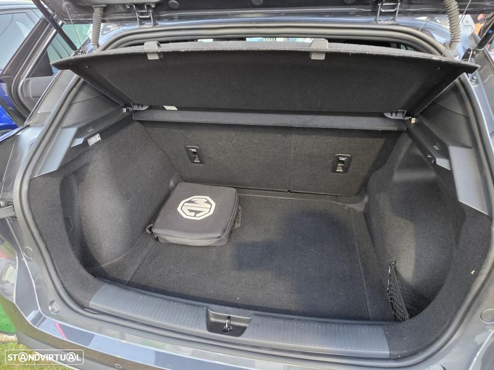 MG MG4 64 kWh Comfort - 14