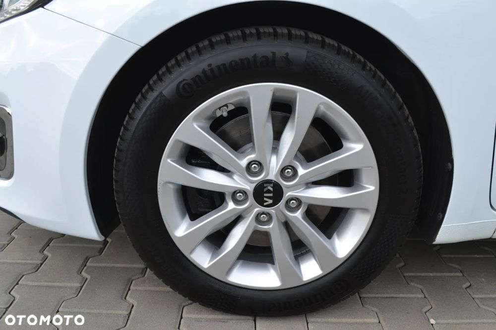 Kia Ceed - 22
