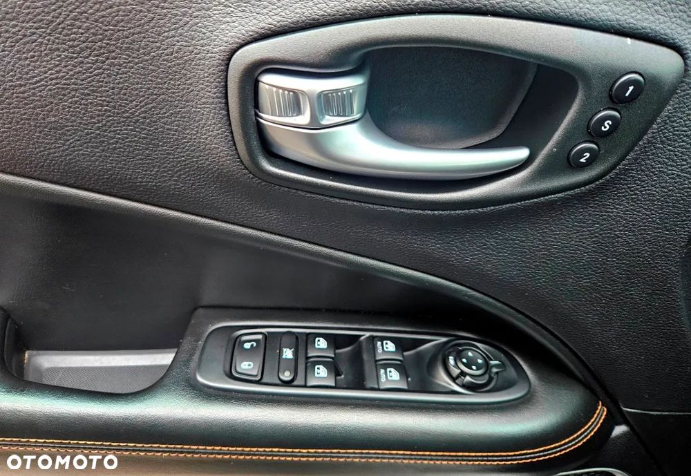 Jeep Compass 1.4 TMair Limited 4WD S&S - 17