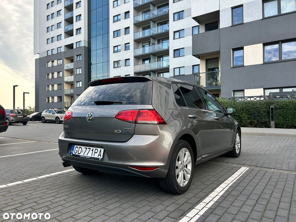 Volkswagen Golf 1.6 TDI BMT Comfortline - 4