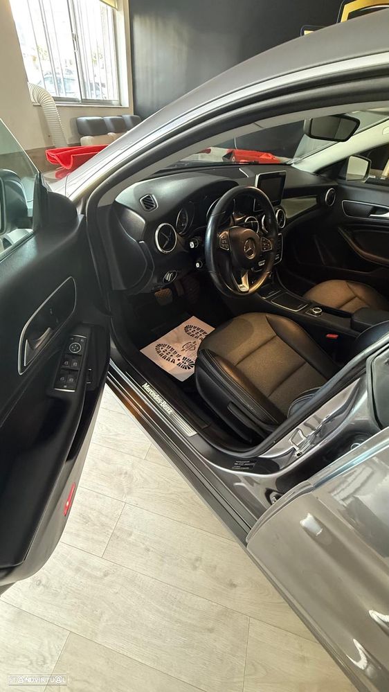 Mercedes-Benz CLA 180 d 7G-DCT Peak Edition - 23