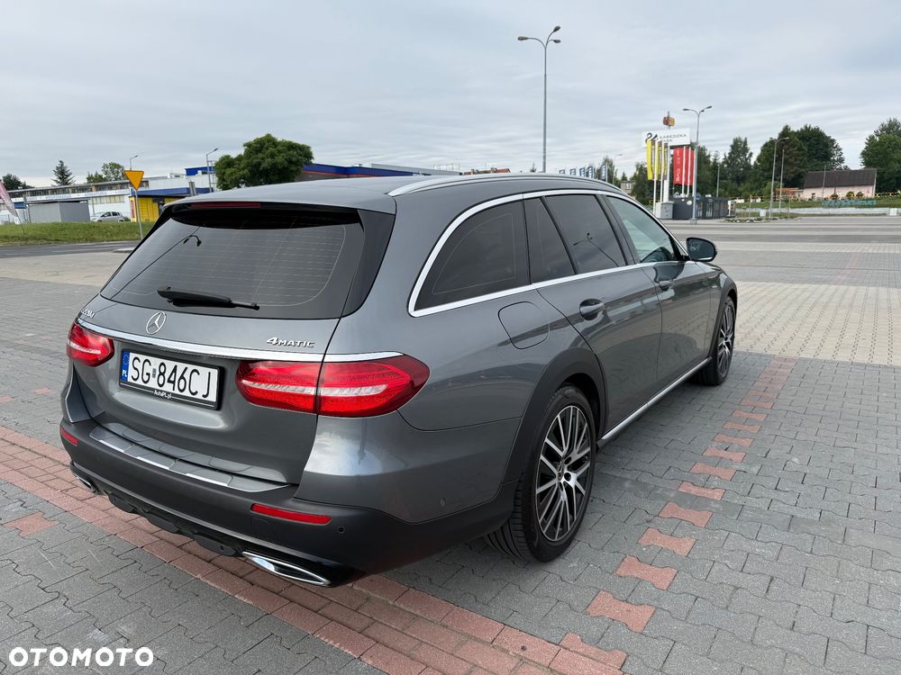 Mercedes-Benz Klasa E 220 d 4-Matic All-Terrain - 6