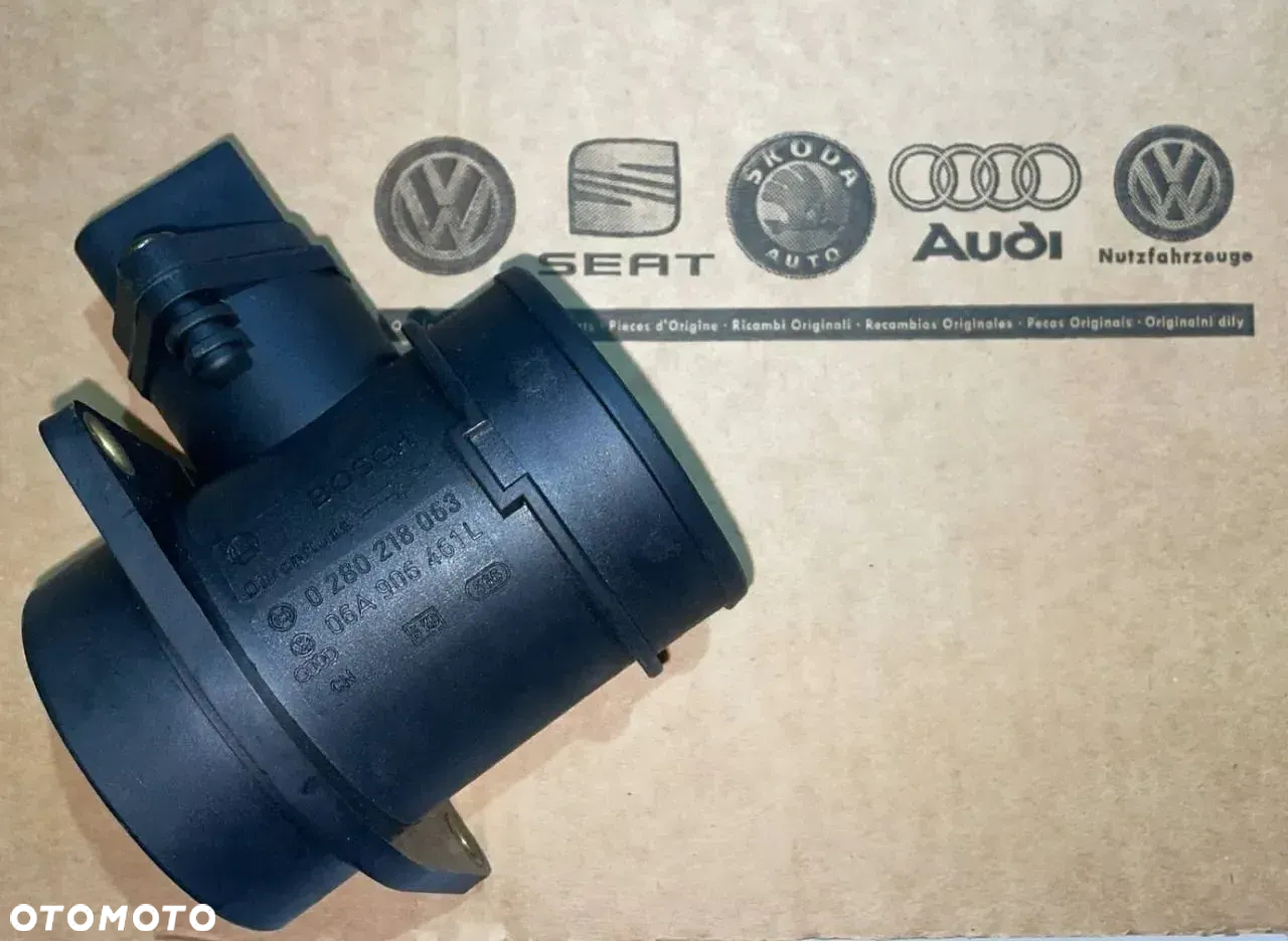 ORYGINALNY NOWY VW PRZEPŁYWOMIERZ AUDI A3 A4 A6 TT 06A906461L - 3
