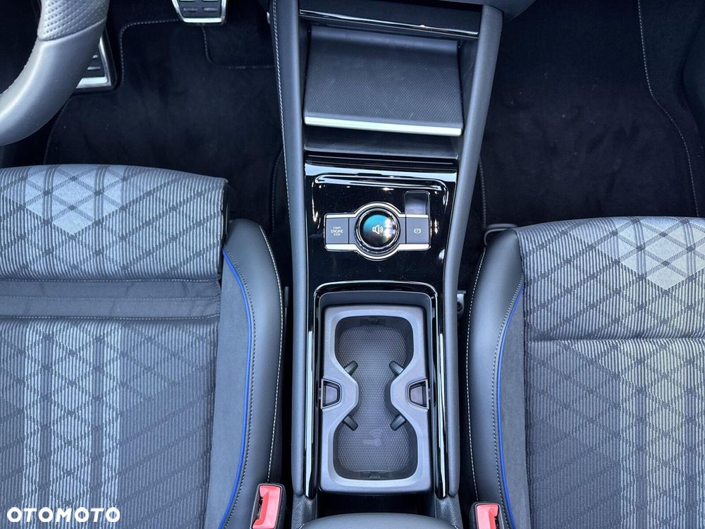 Volkswagen Tiguan - 27