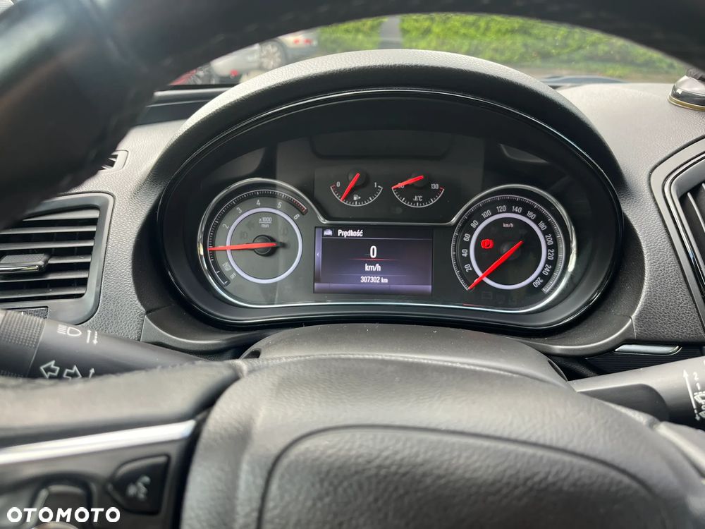 Opel Insignia - 19