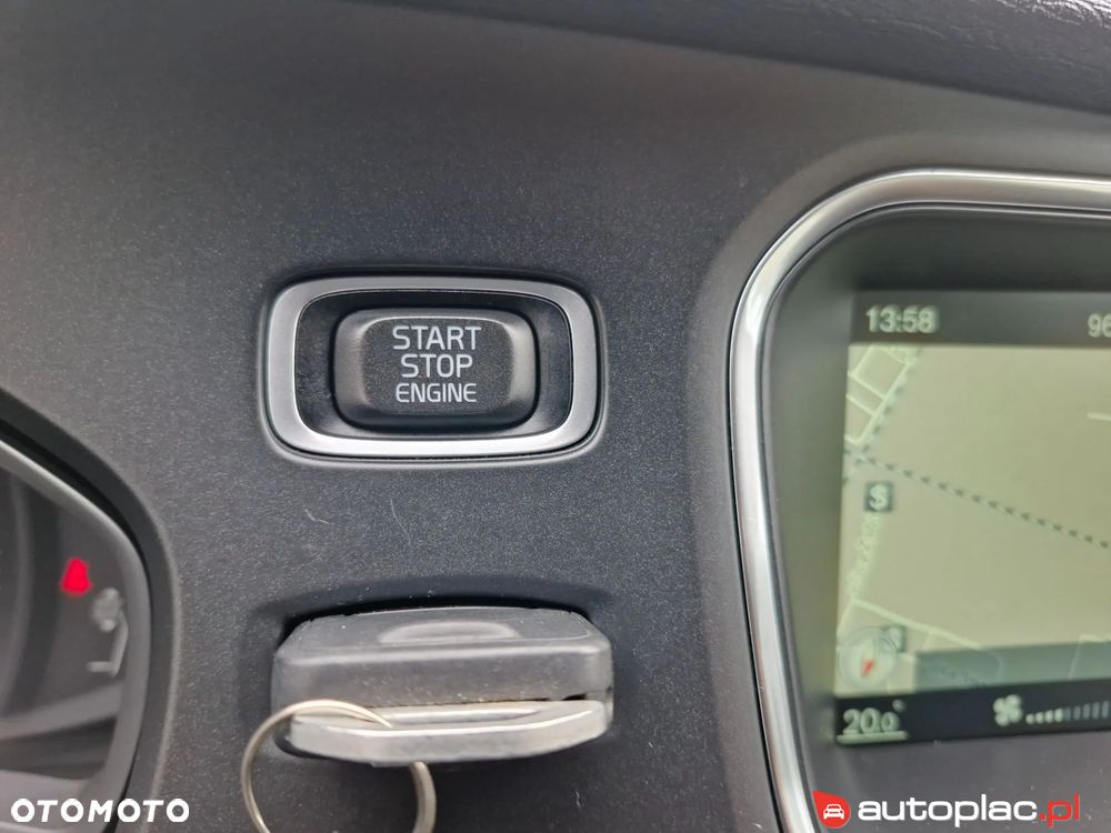 Volvo V40 D2 Momentum - 39