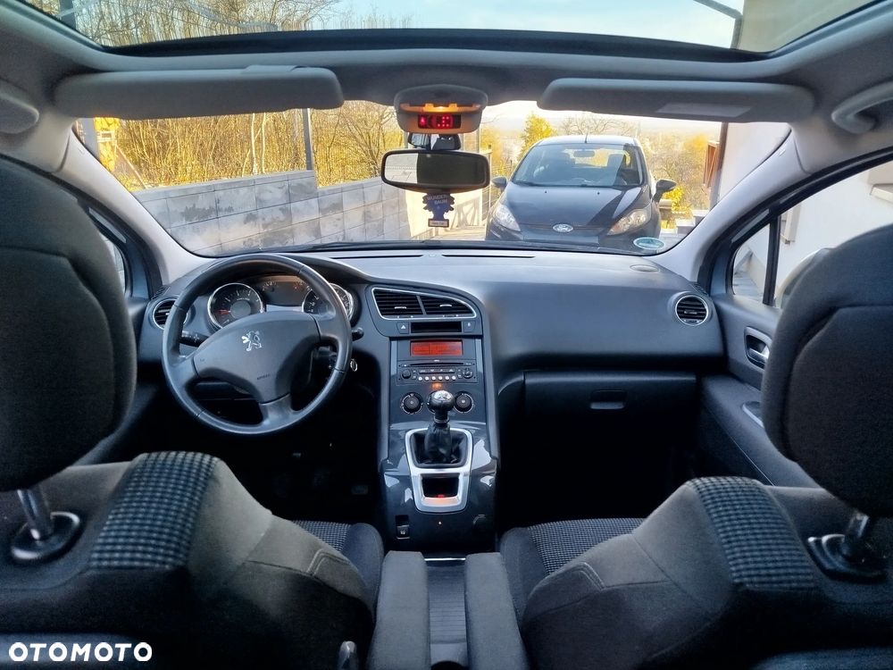 Peugeot 5008 - 5