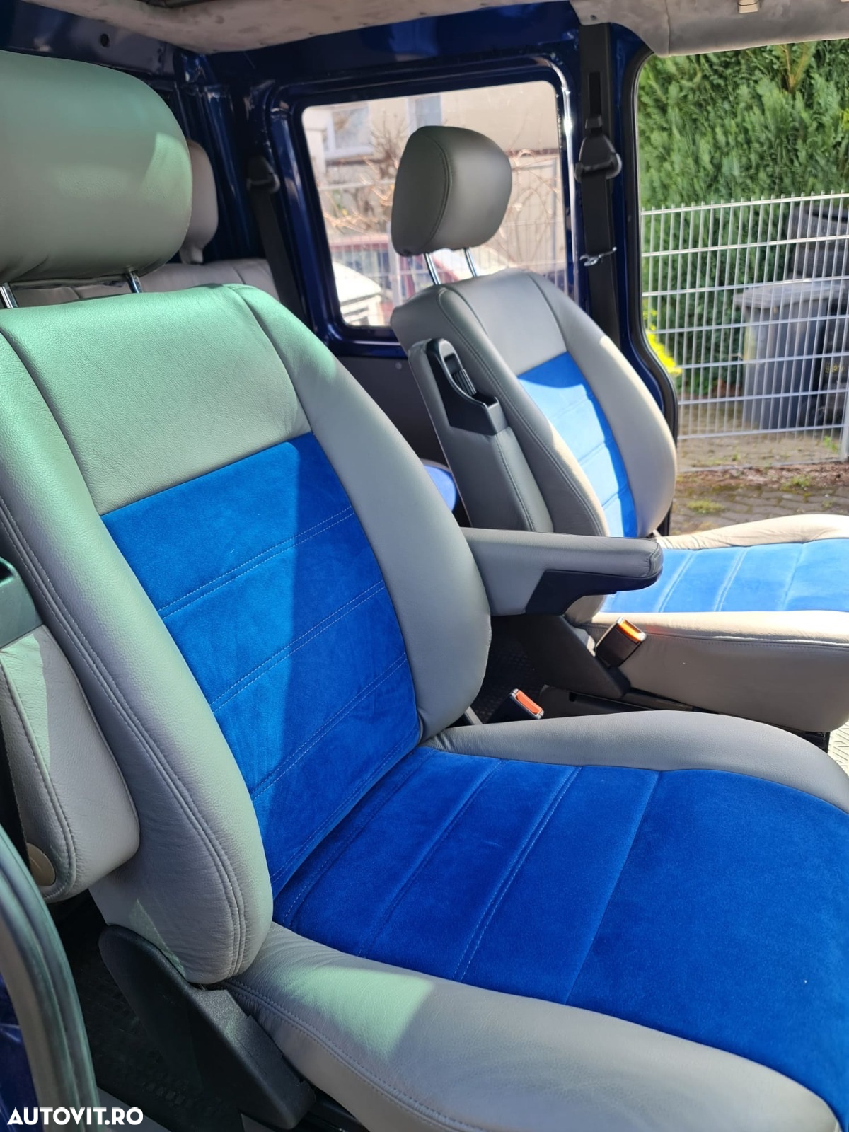 Volkswagen Transporter - 28