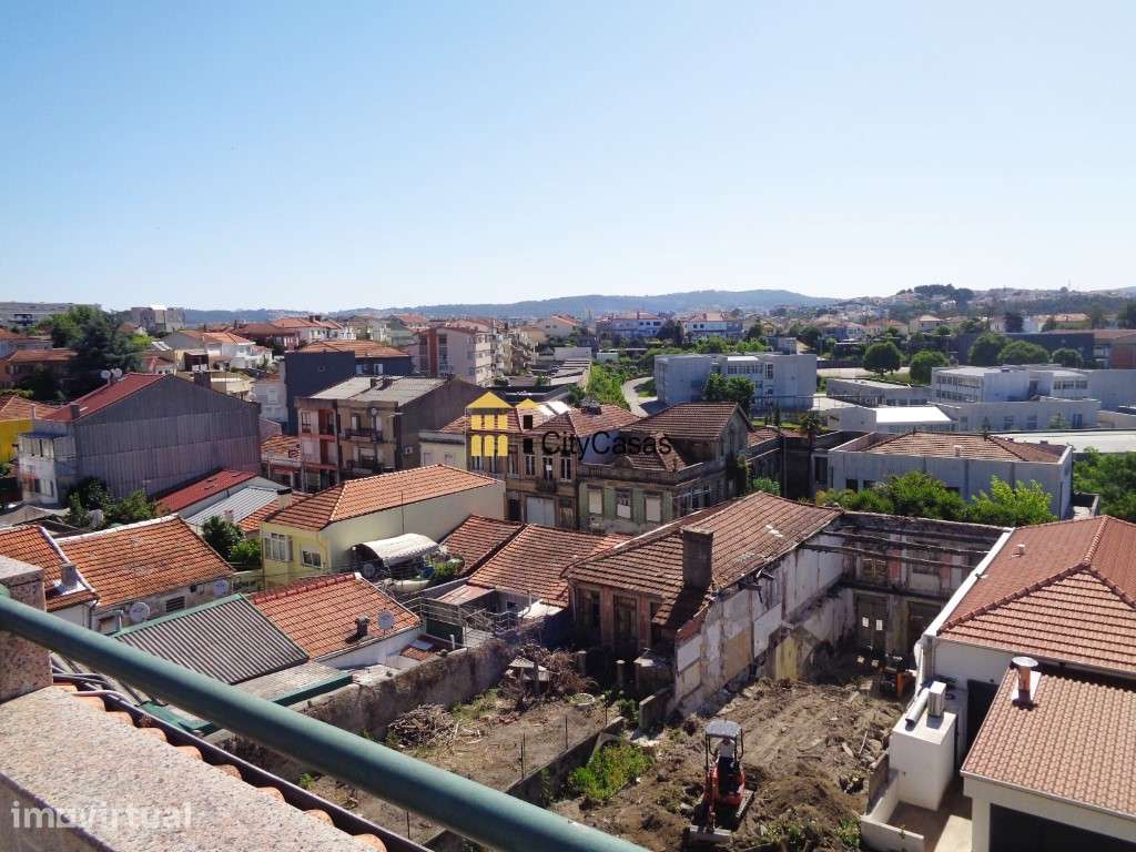 Moradia T2+1 em Campanhã | Porto - Grande imagem: 2/31
