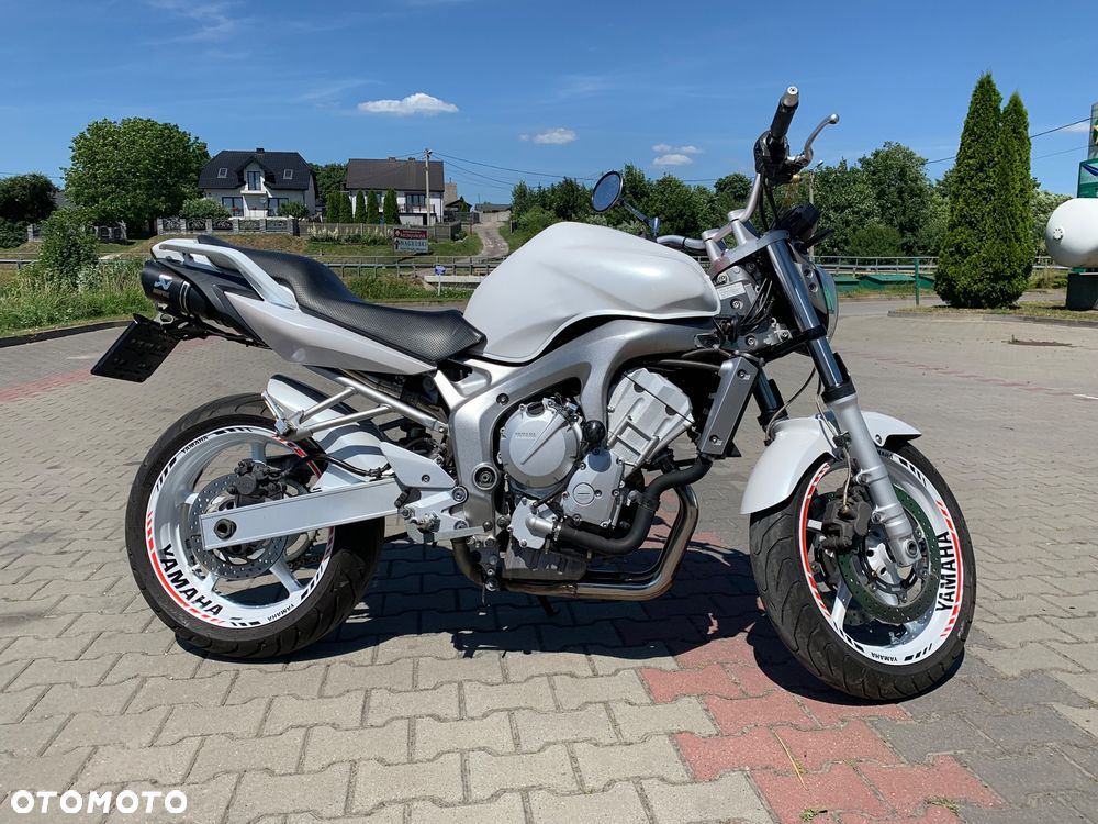 Yamaha FZ6 - 2